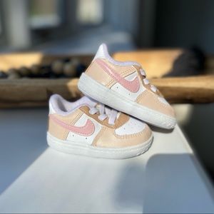 Baby Nike Air Force neutral